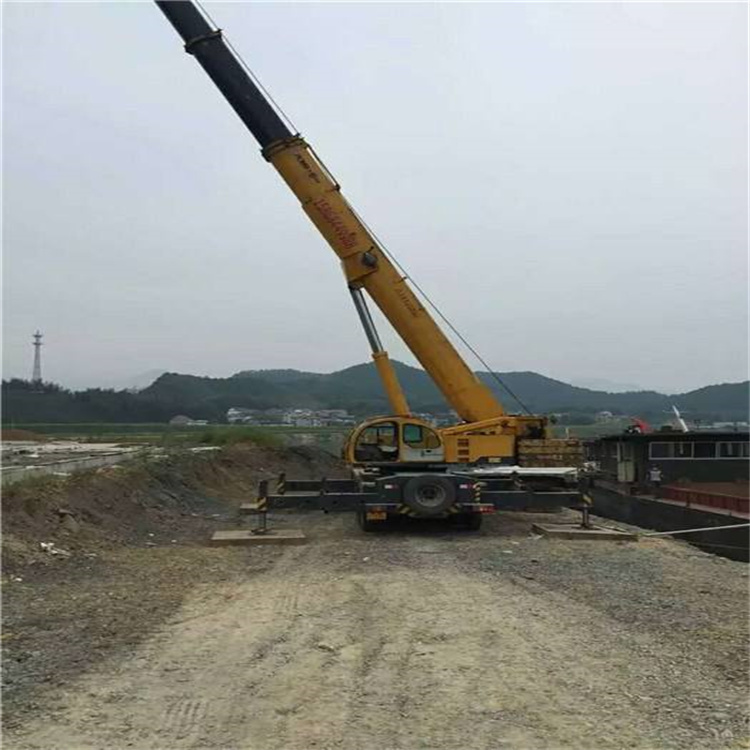 汶上重型吊车租赁费用